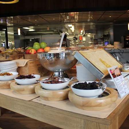 De L'europe - The Leading Of The World