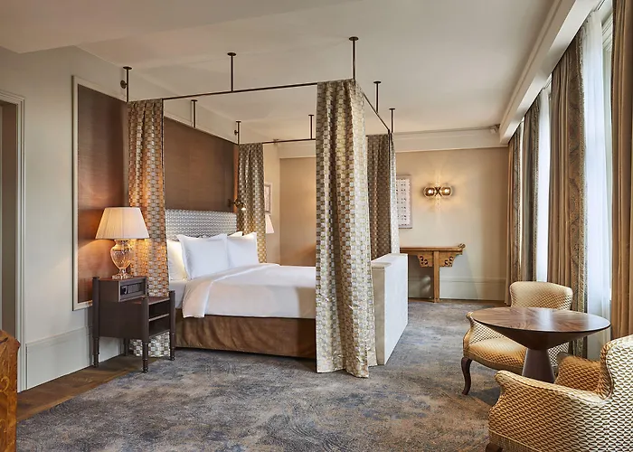 De L'europe - The Leading Of The World 암스테르담